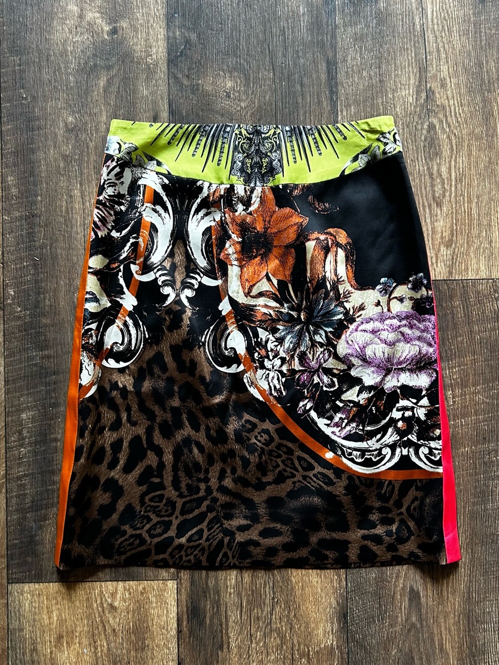 Elie Tahari Abstract Silk Skirt